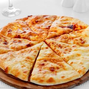 Хачапури с картошкой, грибами, сыром и зеленью 750гр