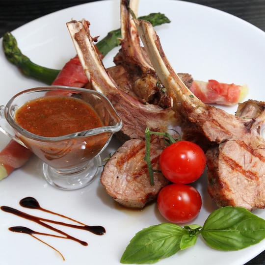 Каре молочного теленка 100гр / 6084c-kare